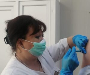 Более 7000 тысяч человек привились за пять дней от гриппа в Кисловодске