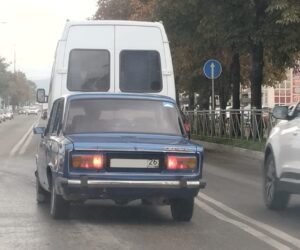 В Кисловодске сразу два автомобилиста пересекли двойную сплошную под камерами системы “Безопасный город”